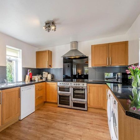 Cosy 3 Bedroom Home In Centre Of Brodick Εξωτερικό φωτογραφία
