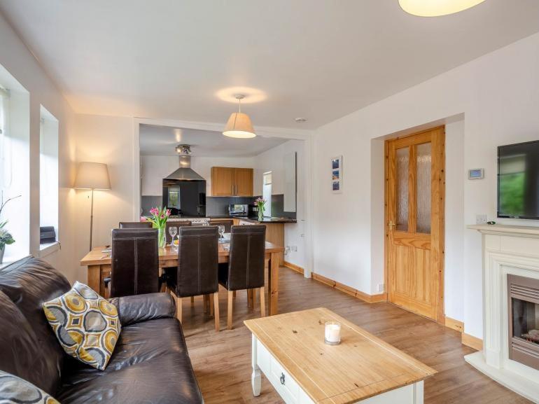 Cosy 3 Bedroom Home In Centre Of Brodick Εξωτερικό φωτογραφία